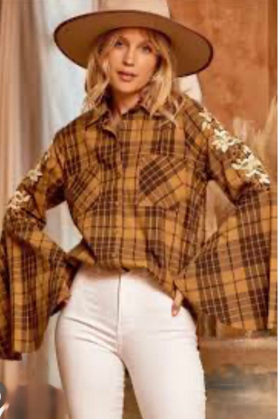 NWT Savanna Jane Plaid Bell Sleeves Button Up Top Womens Medium Brown Embroidery